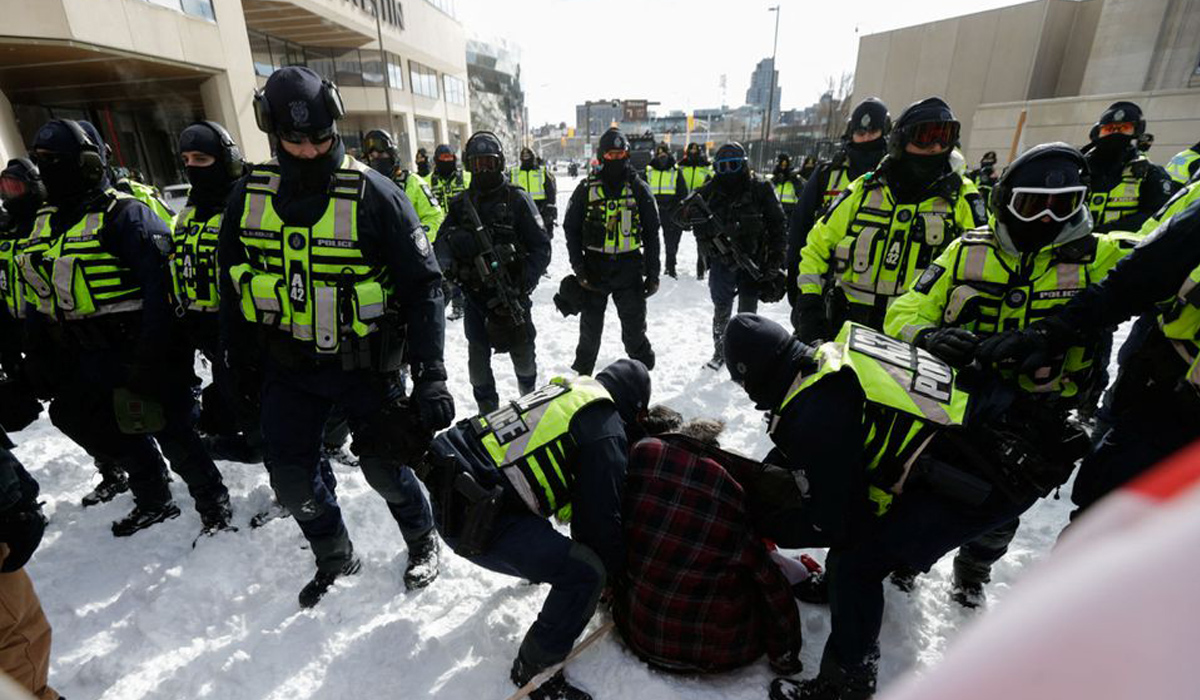 Police officers Canada